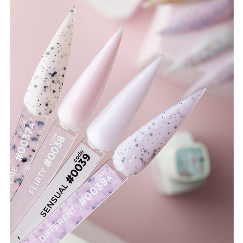 База для ногтей DNKa Cover Base №0037A Supreme светло-бежевый с черными и белыми многогранными частицами 30 мл (DNKA0037A-30) - Фото №2