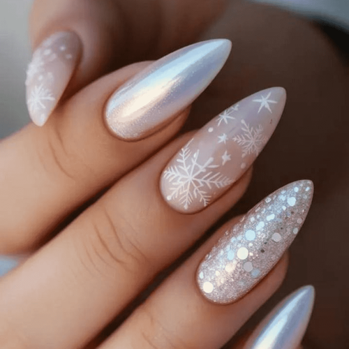 Миндальный маникюр (новогодний)