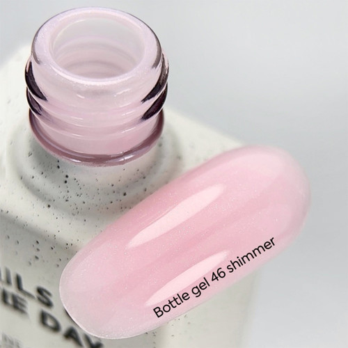 NAILSOFTHEDAY Bottle gel 46 lichtroze met glans 10 ml - Фото №3