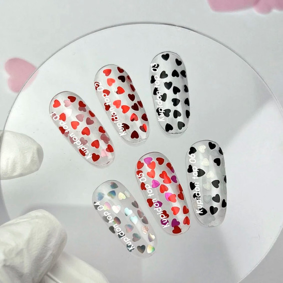 Hybride top NAILSOFTHEDAY Kupidon top 05 met rode en roze hartjes zonder plaklaag 10 ml - Фото №4