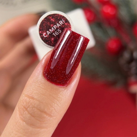 Гель-лак NAILSOFTHEDAY Gel Polish 165 Campari насыщенный красный светоотражающий 10 мл - Фото №4