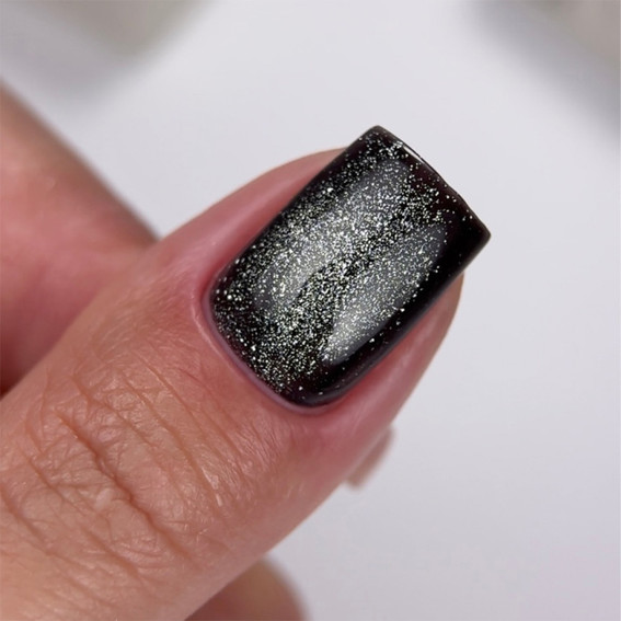 Gellak NAILSOFTHEDAY Cat Eye Gel Polish 09 zwart 6 ml - Фото №3