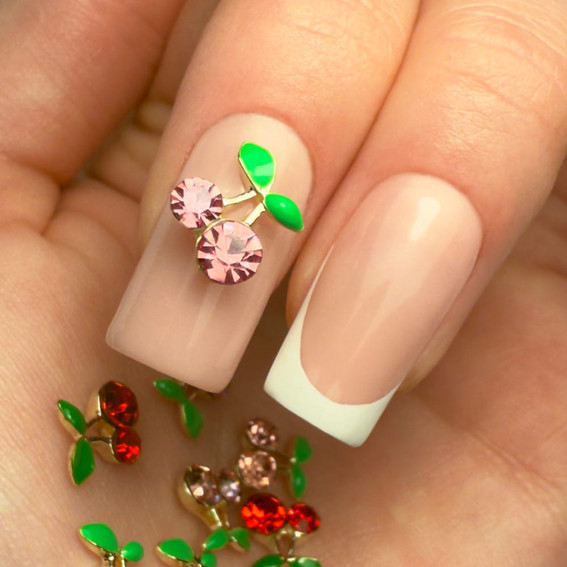 Nagelkunst in een doosje kersenbloesems met zirkonen gemengde kleuren 30 stuks - Фото №5